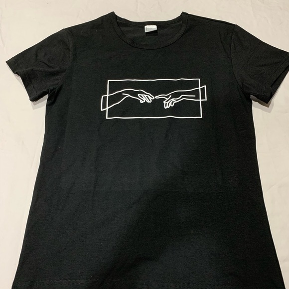 3 Pack of assorted Graphic Tees - Picture 6 of 11